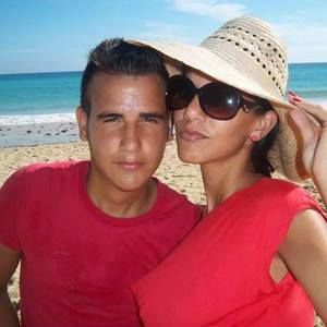 Meet your Posher, Carlos